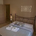 Salerno Centraal Apartment * Salerno