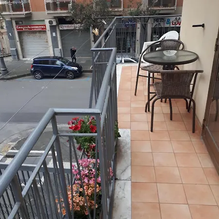 Daire Salerno Centraal Apartment *