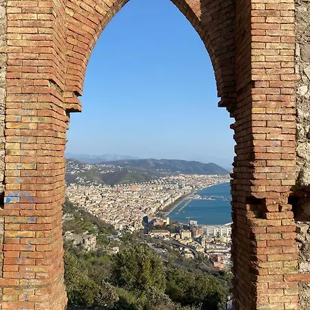 Salerno Centraal Apartment Διαμέρισμα Σαλέρνο