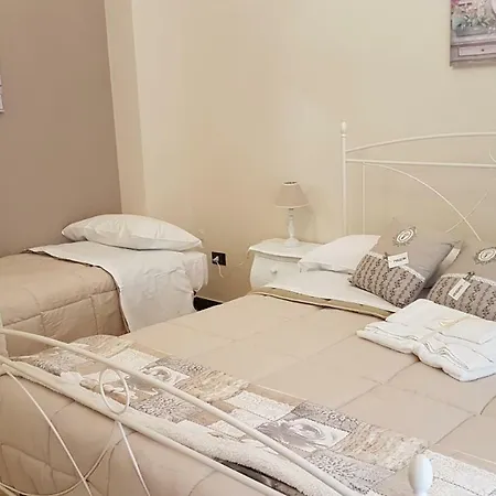 Salerno Centraal Apartment * 萨莱诺