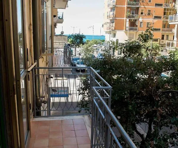 Salerno Centraal Apartment * Salerno